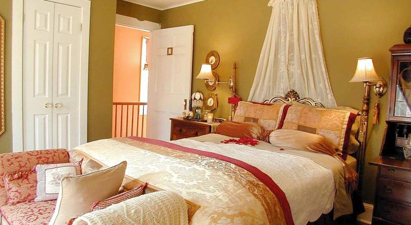 Apple Tree Historic B&B 