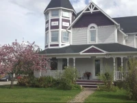 Harmony House Bed & Breakfast 