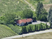 Oliver House Bed & Breakfast 