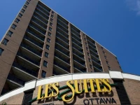 Les Suites Hotel 