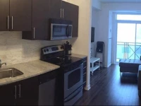 LM Stays - Great location! 1 bdrm w/ Parking 