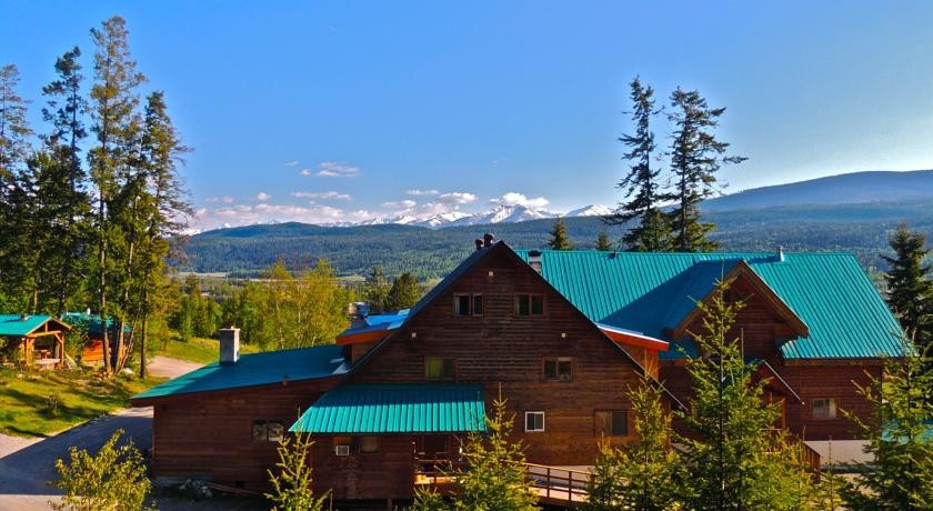 Alexa Chalets -Timber Inn & Restaurant 