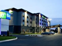 Holiday Inn Express Pembroke 
