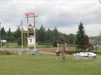 Clipper Shipp Beach Motel 
