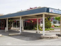 Providence Place Inn 