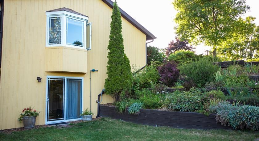McBurney Hill House 