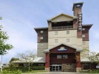 Days Inn Vancouver Airport 