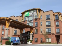 Holiday Inn Express & Suites Riverport Richmond 