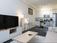 Diamond Vacation Homes - Bayview Avenue 
