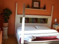 Artisan Upstairs Guesthouse 