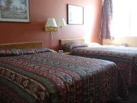 Canadian Motor Hotel 
