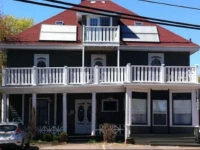 Colonial Charm Inn Bed & Breakfast 