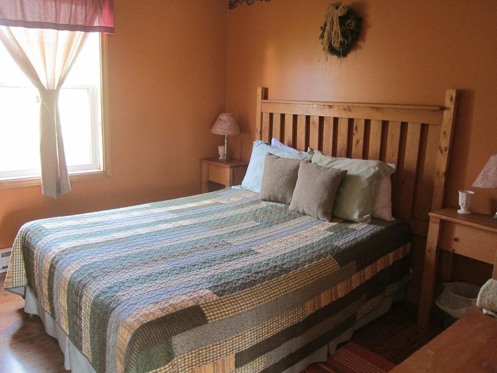 Whispering Waves Cottages 4*
