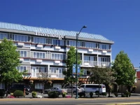Victoria Airport Travelodge 