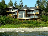 Points West Oceanfront Resort 