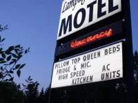 Lamplighter Inn 