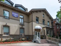 Knights Inn Downtown Toronto 