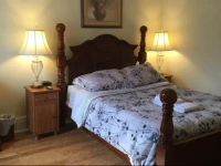 Toronto Garden Inn Bed & Breakfast 