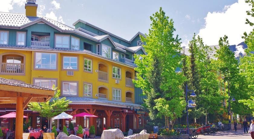 Town Plaza by MountainView Accommodation 
