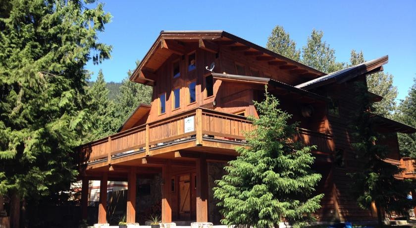 Alpine Lodge Whistler 