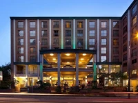 Holiday Inn Vancouver Downtown & Suites 