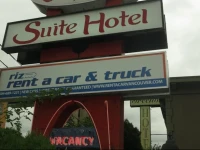 Tropicana Suite Hotel 