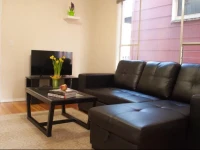 Two-Bedroom Apartment West 5th Avenue 