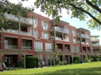 Strand Lakeside Resort by Okanagan Valley Rentals 