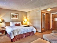 Humphry Inn and Suites 