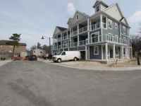 Executive Beach Houses 