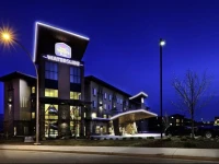 Best Western PLUS Wine Country Hotel & Suites 