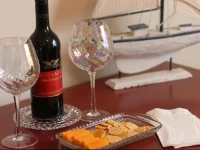 Rose Court Bed & Breakfast 