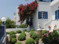 Giannis Hotel Apartments 