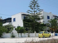 Tinas Apartments 