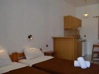 Argyro Studios and Apartments 