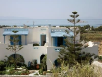 Kapares Studios 