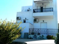 Sophis L Studios & Apartments 