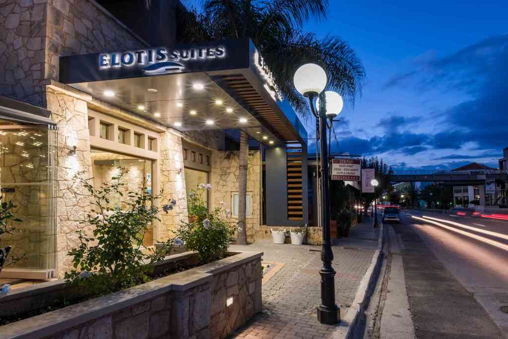 Elotis Suites 