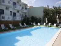 Seagull Hotel and Apartments 