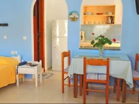 Zorbas Studios & Apartments 