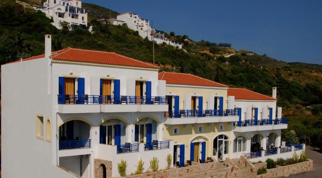Kythera Irida 
