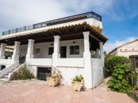 Pantelis Apartments 