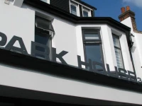 Park House Serviced Apartments 