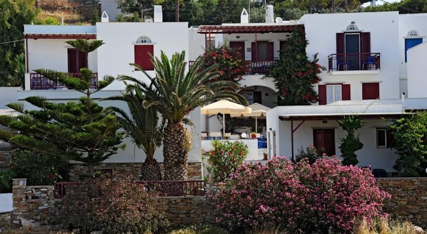 Akrogiali Hotel 