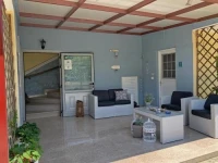 Akrotiri Apartments 