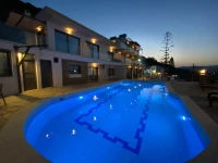 Ostria Apartments 