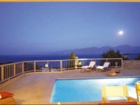 Pleiades Luxurious Villas 