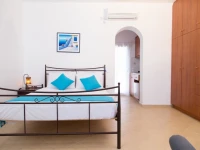 Aelia Suites 