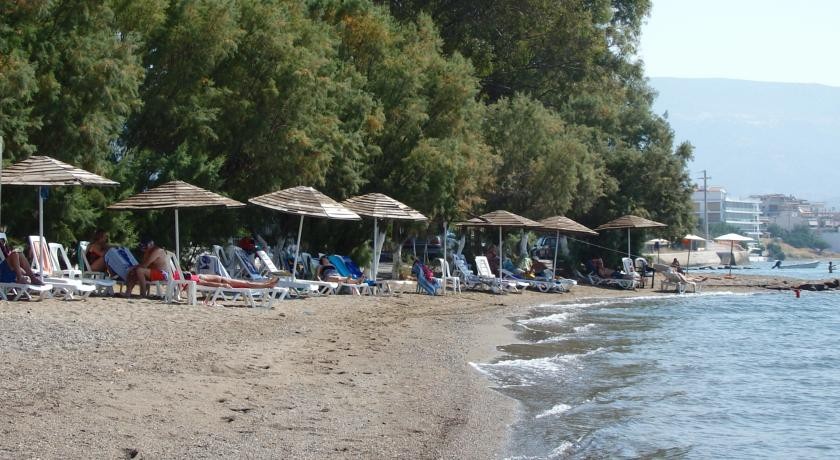 Stefania Hotel 3*