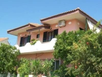 Kostas Christos Rooms 